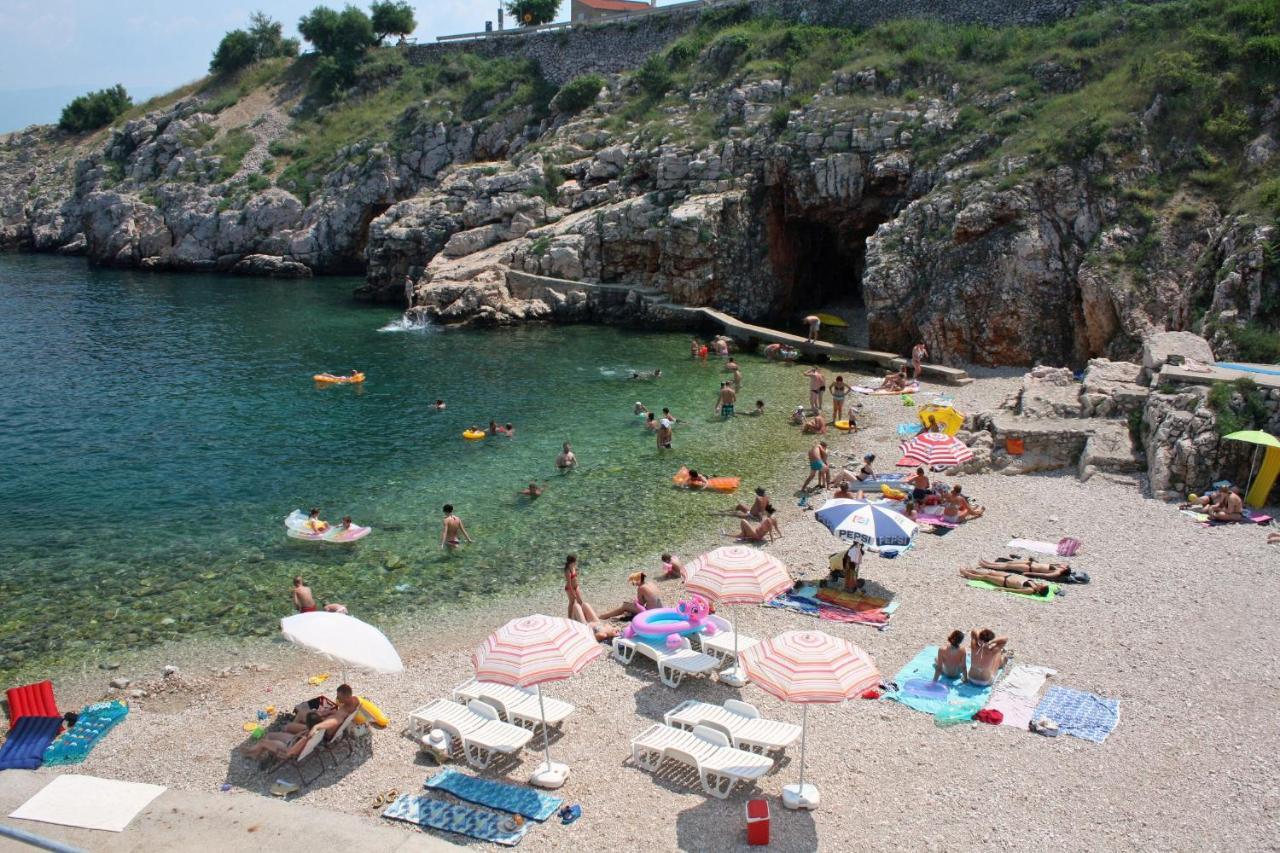 Apartment Vrbnik 5301B Εξωτερικό φωτογραφία